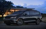 Chrysler Pacifica Hybrid S Appearance Package 2018 года